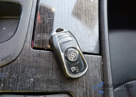 2018 Buick Lacrosse Premium z USA, uszkodzony, nr VIN 1G4ZR5SSXJU142435